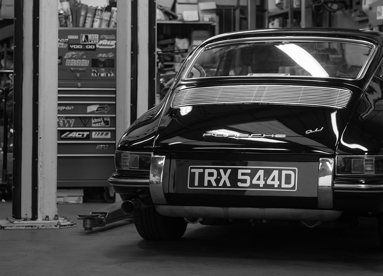 Porsche servicing for air-cooled and water-cooled models in Oxfordshire